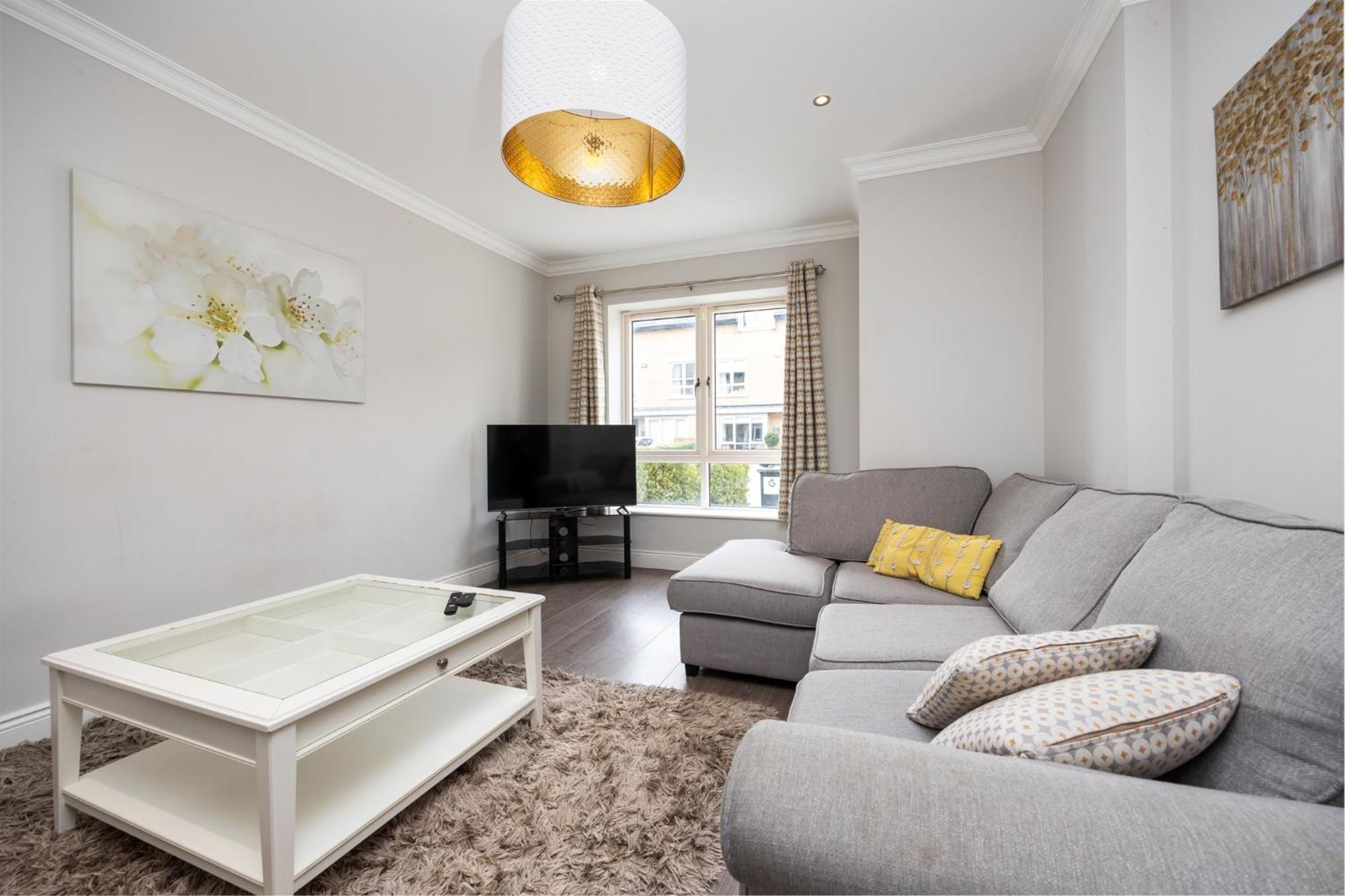 Elegant 5-bed By Sea & City, Parking & Garden - Ideal For Long Dublin